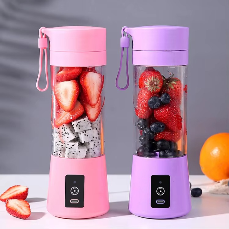 Portable rechargeable juicer blender